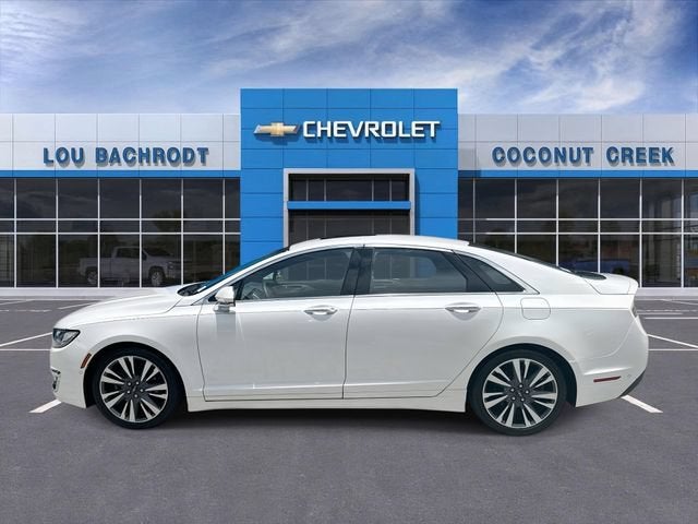 2020 Lincoln MKZ — detail view